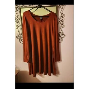 Rue 21 women's dress size large color red.